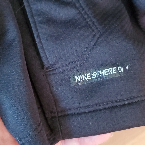 Nike Sphere Dry jacket - Picture 2 of 5